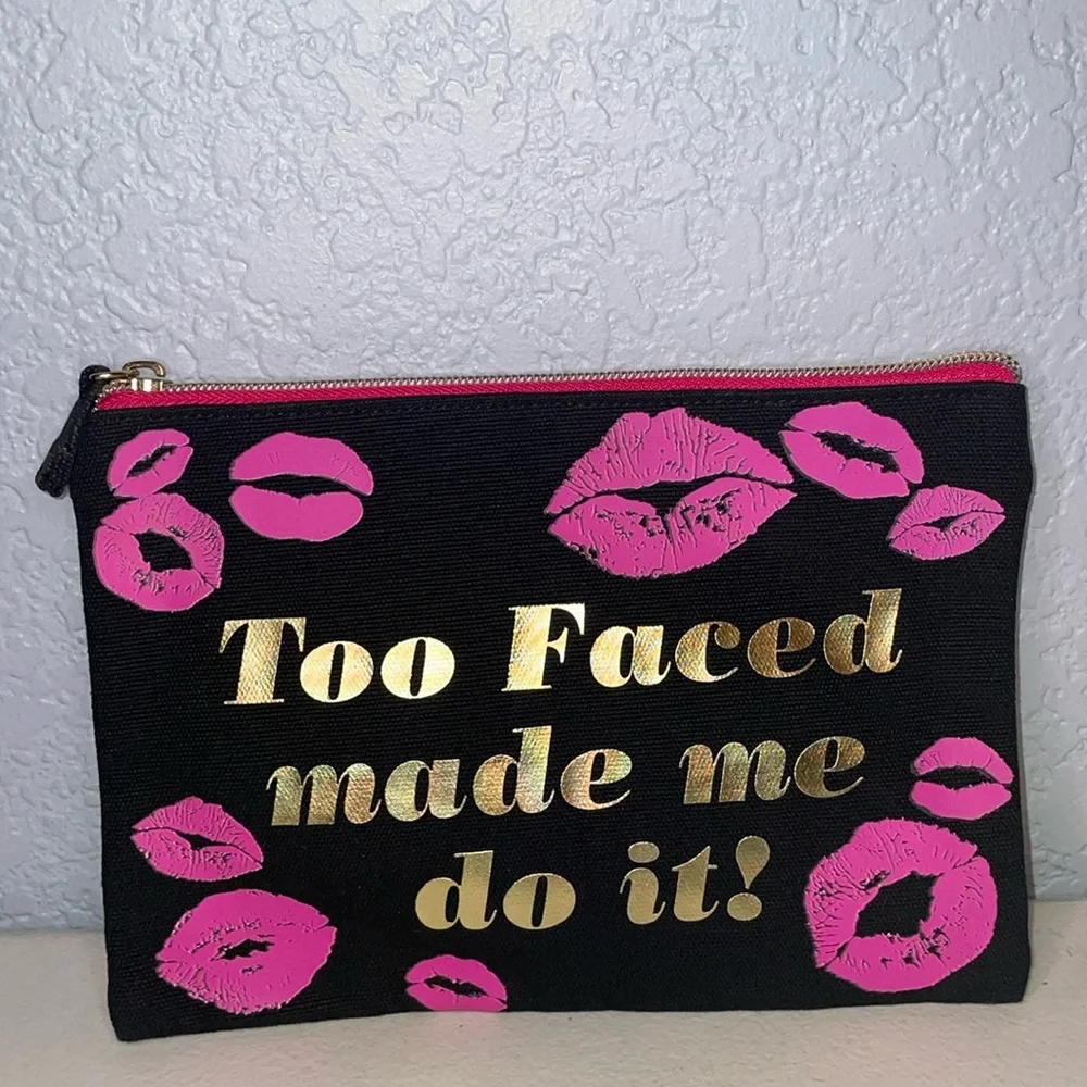Too Faced Makeup Bag 💋 Too Faced Made Me Do It Cosmetic Makeup Bag 👛💄 🆕